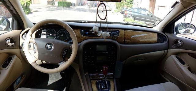 Käytetty Jaguar S-Type S 207 HP (152 kW) 2005 Musta Sedan