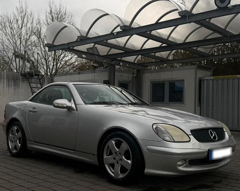 Gebraucht Mercedes SLK200 165 PS (121 kW) 2002 Silber Cabrio