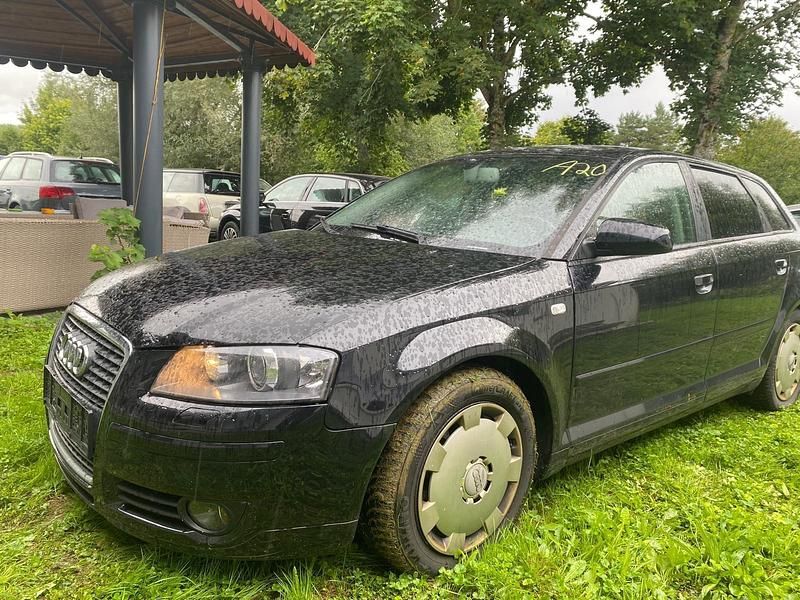 Schwarz Gebraucht 2006 Audi A3 Sportback Limousine | 1.999 € (Superpreis) - Bild 1/4