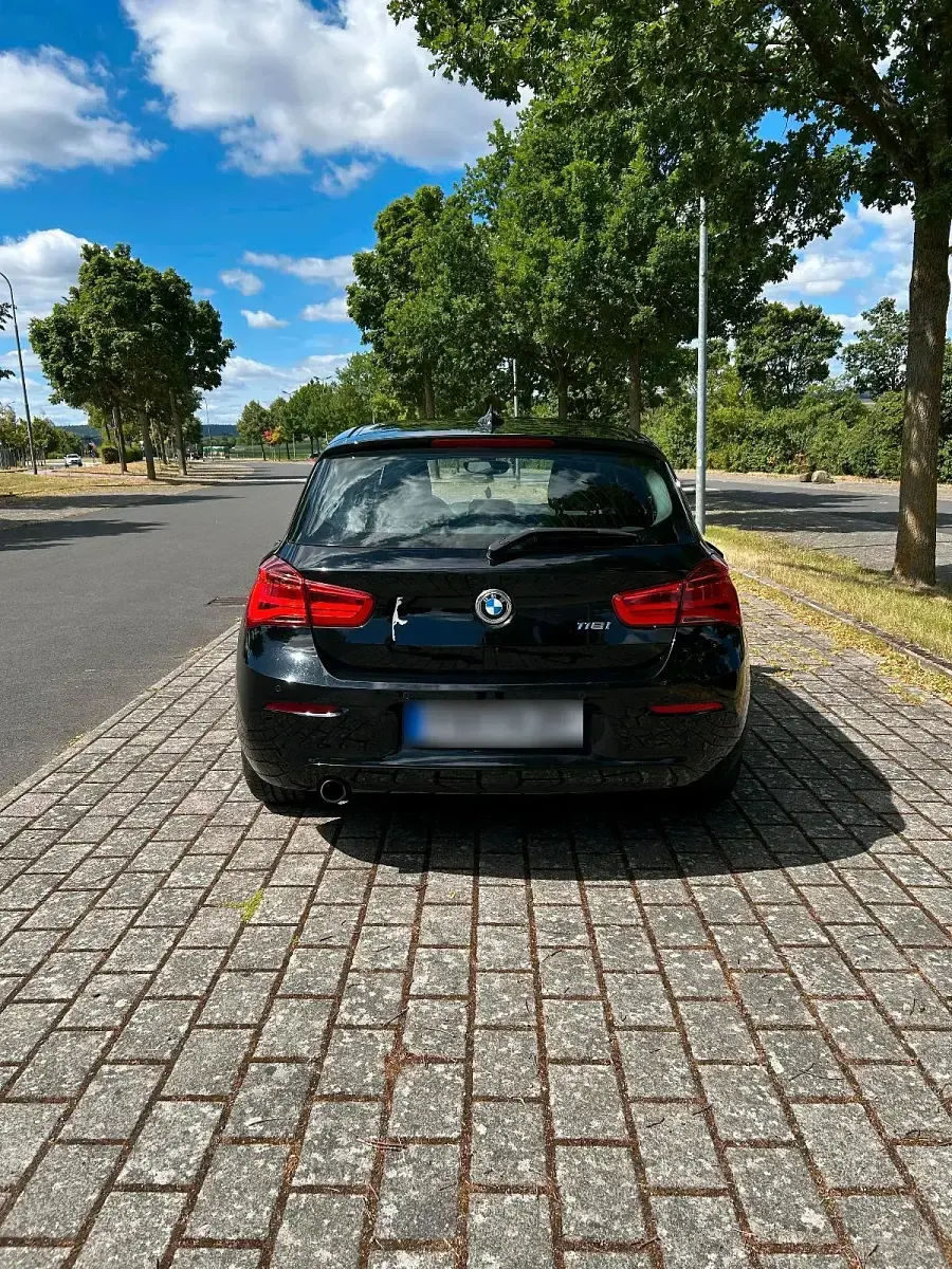 Gebraucht BMW 118 136 PS (100 kW) 2017 Schwarz Limousine