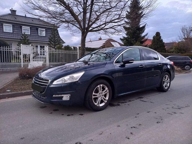 Gebraucht Peugeot 508 Allure 156 PS (114 kW) 2011 Blau Limousine
