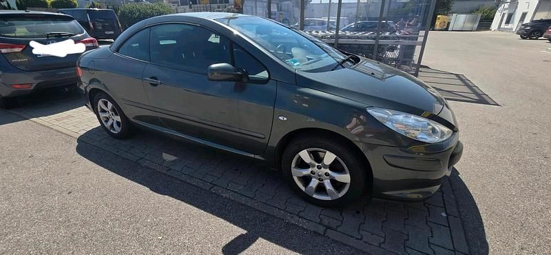 Grau Gebraucht 2007 Peugeot 307 CC Cabrio | 4.050 € (Fairer Preis) - Bild 1/4