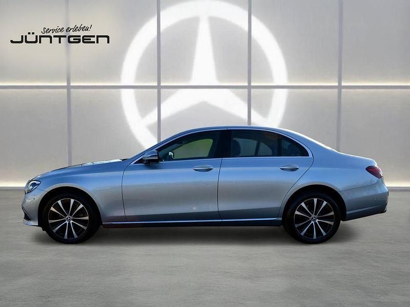 Gebraucht Mercedes E300 194 PS (142 kW) 2021 Silber Limousine