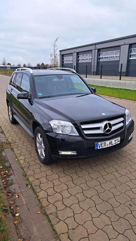 Schwarz Gebraucht 2010 Mercedes GLK350 SUV | 7.990 € (Guter Preis) - Bild 1/4