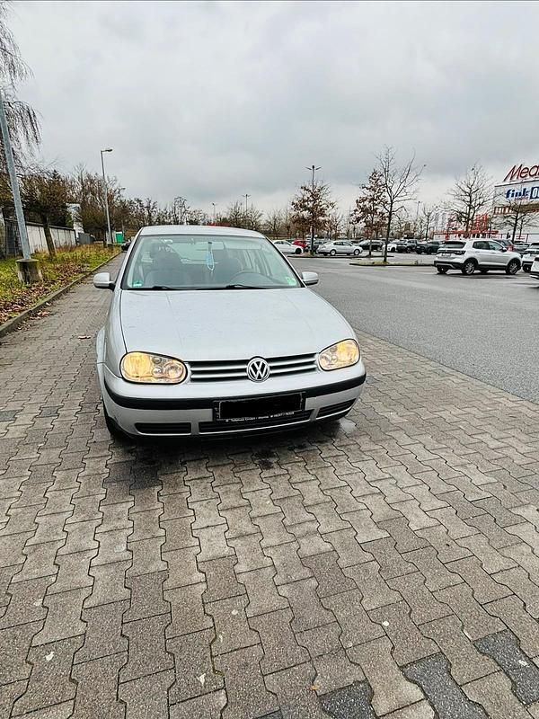 Gebraucht VW Golf IV 102 PS (75 kW) 2001 Silber Kleinwagen