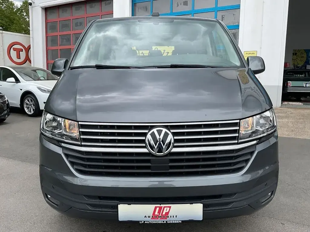 Gebraucht VW Caravelle 255 PS (187 kW) 2021 Grau Van
