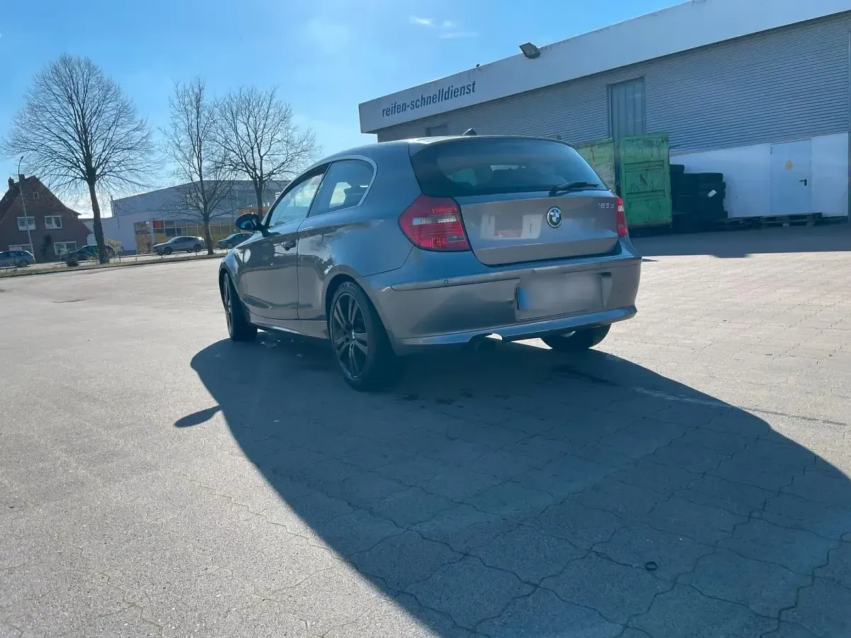 Second-hand BMW 123 204 CP (150 kW) 2010 Gri Hatchback
