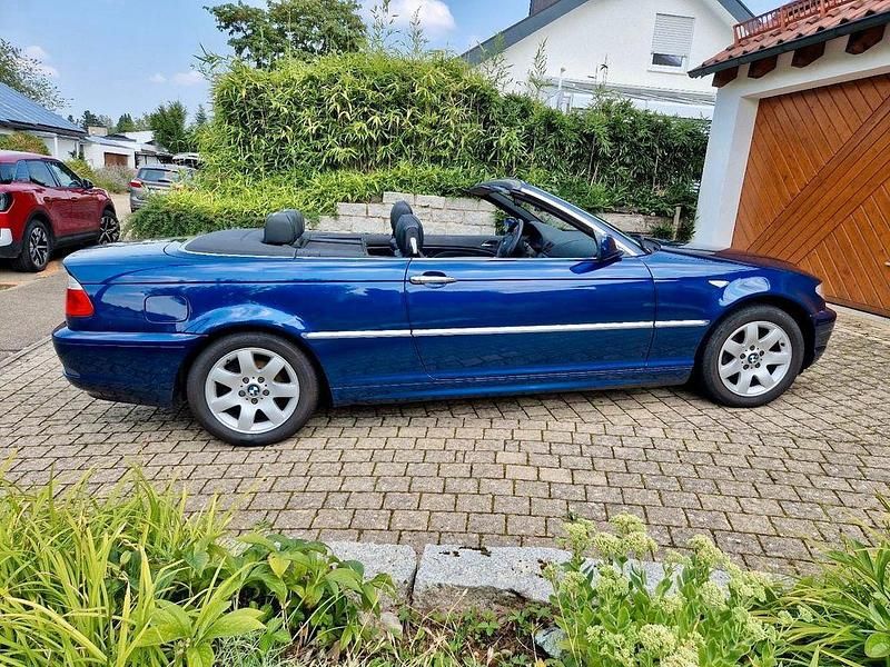 Blau Gebraucht 2003 BMW 318 Cabriolet M Sport Cabrio | 5.800 € (Fairer Preis) - Bild 1/4