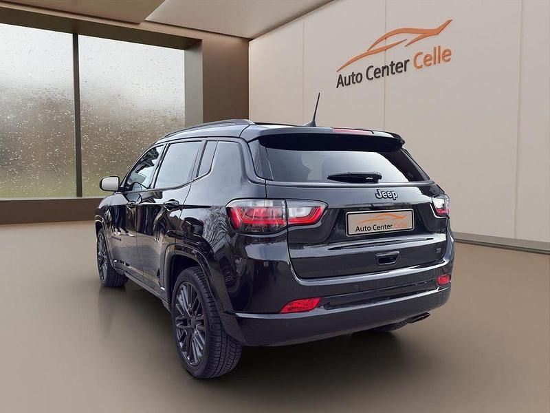 Gebraucht Jeep Compass 150 PS (110 kW) 2021 Schwarz SUV