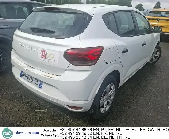 Gebraucht Dacia Sandero Essentiel 90 PS (66 kW) 2023 Weiß Limousine