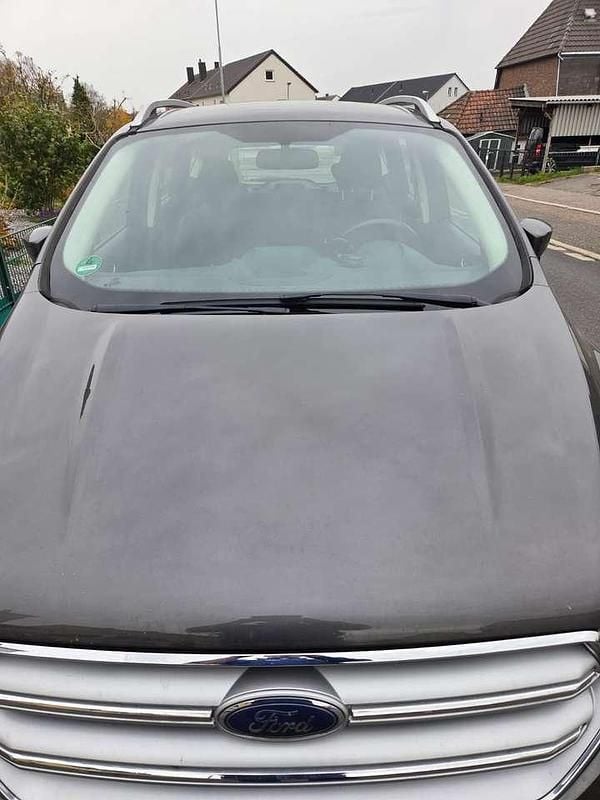 Gebraucht Ford Kuga 120 PS (88 kW) 2018 Schwarz SUV