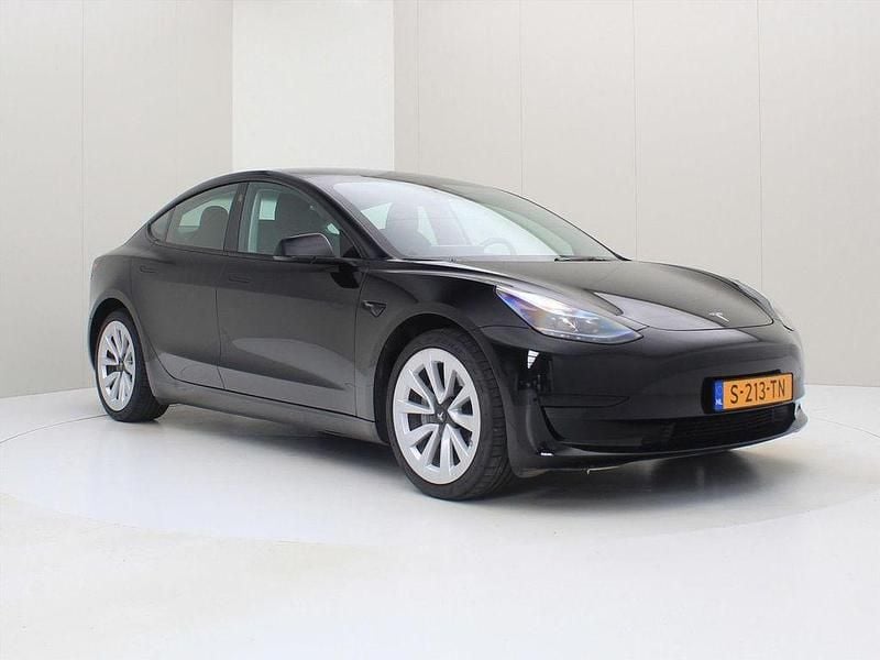 Occasion Tesla Model 3 Standard Range 225 kW (306 ch) 2023 Noir Berline