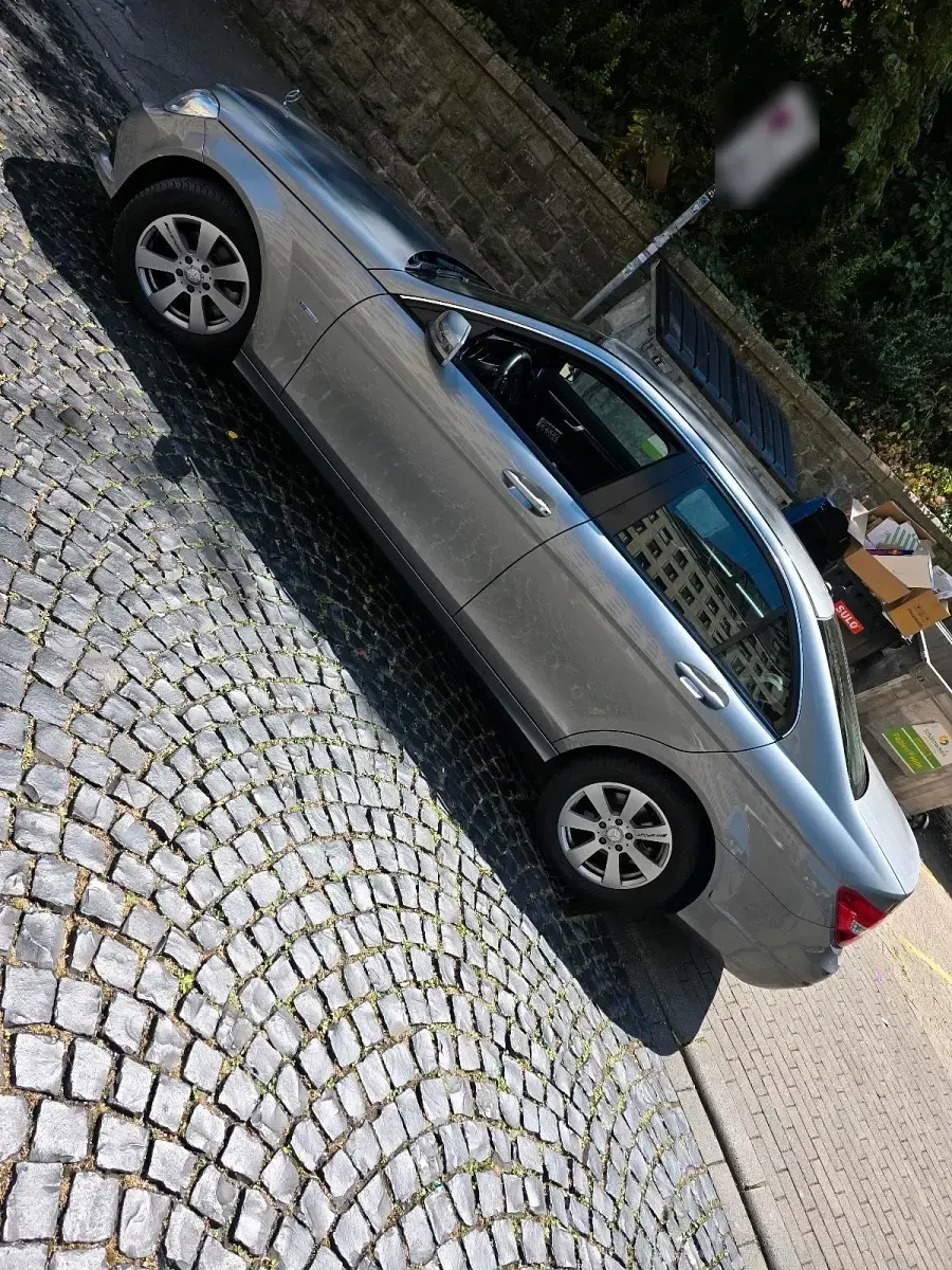 Gebraucht Mercedes C180 156 PS (114 kW) 2012 Grau Limousine