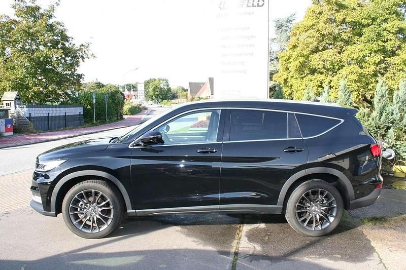 Gebraucht DFSK Fengon 220 PS (161 kW) 2024 Schwarzmetallic Van / Kleinbus