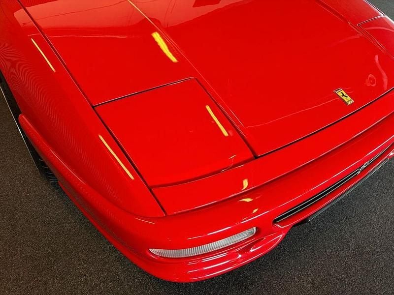 Gebraucht Ferrari F355 381 PS (280 kW) 1996 Rot Coupé