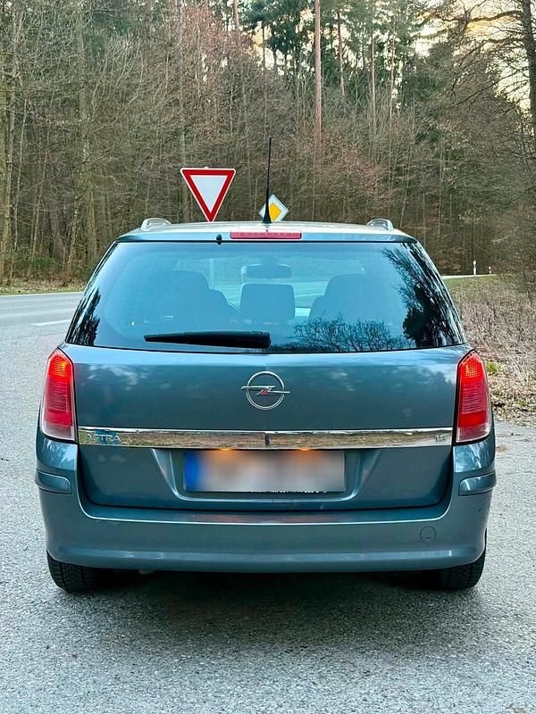 Gebraucht Opel Astra 125 PS (91 kW) 2005 Silber Kombi