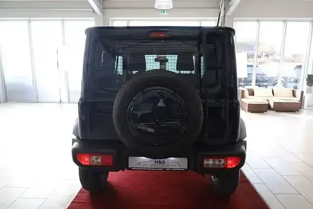 Gebraucht Suzuki Jimny Comfort 102 PS (75 kW) 2023 Schwarz SUV