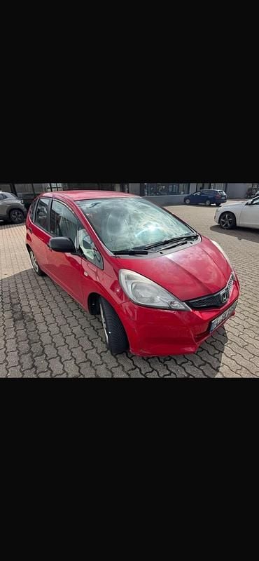 Gebraucht Honda Jazz 90 PS (66 kW) 2013 Rot Kleinwagen