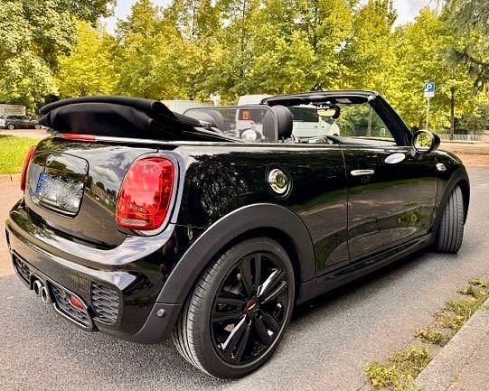 Gebraucht Mini John Cooper Works 192 PS (141 kW) 2018 Schwarz Kleinwagen