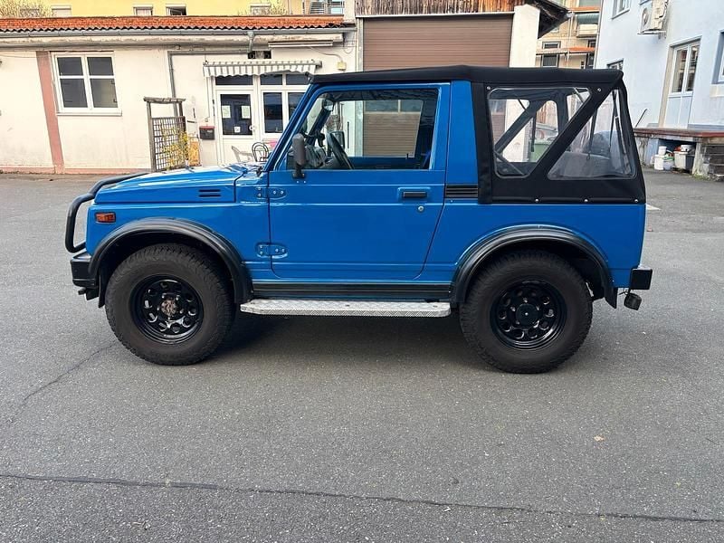 Second-hand Suzuki Samurai 60 CP (44 kW) 1986 Albastru SUV