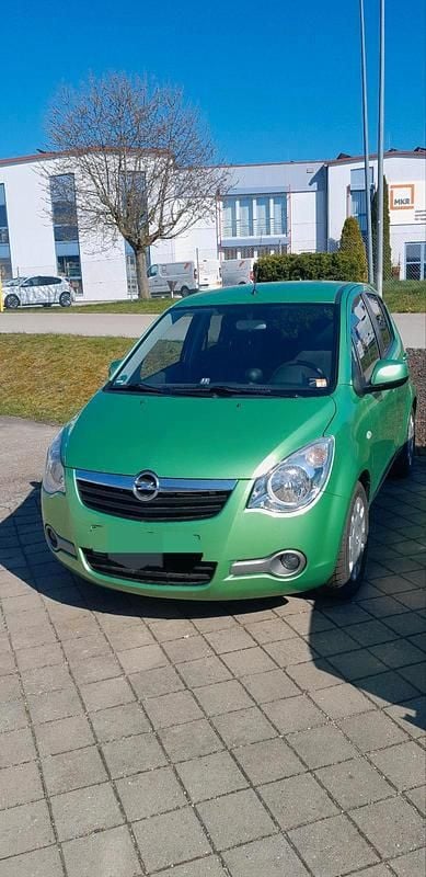 Gebraucht Opel Agila 86 PS (63 kW) 2009 Grün Kleinwagen