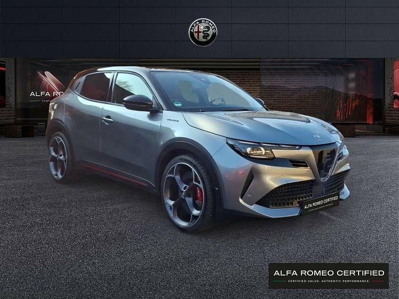 Gebraucht Alfa Romeo Junior Veloce 206 kW (281 PS) 2025 Grigio arese SUV