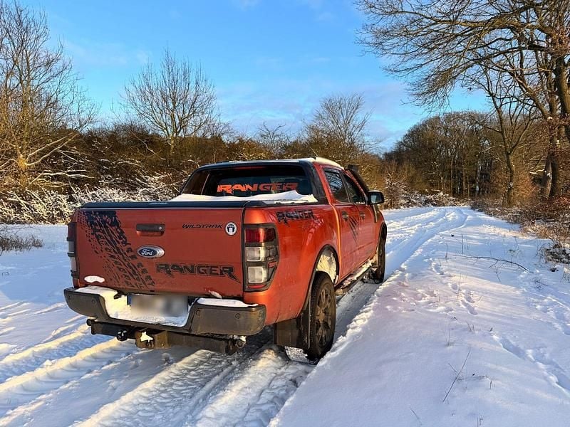 Gebraucht Ford Ranger Wildtrack 200 PS (147 kW) 2015 Orange Pickup