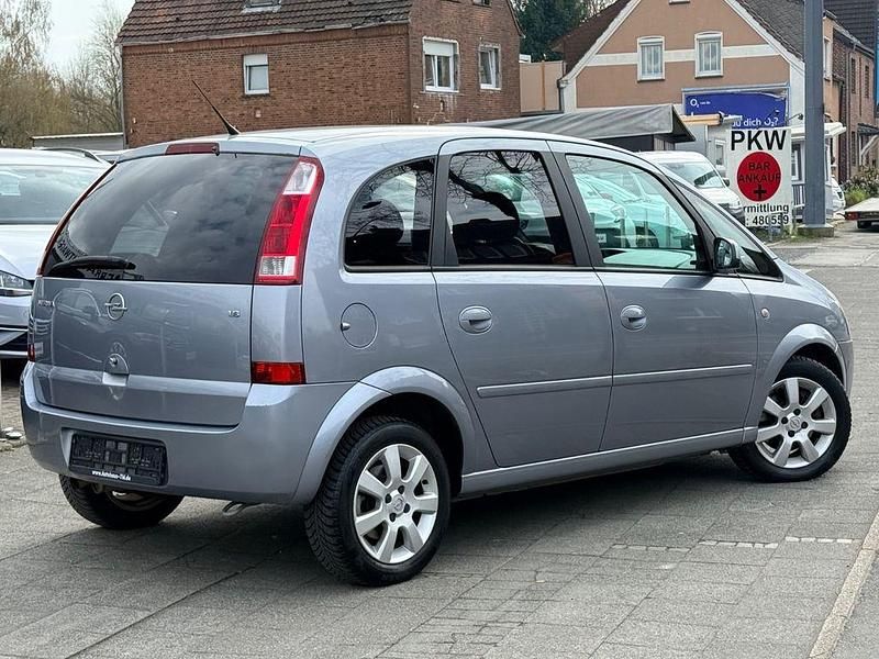 Gebraucht Opel Meriva Edition 101 PS (74 kW) 2005 Silber Van / Kleinbus