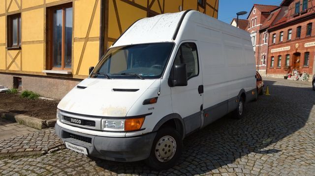 Weiß Gebraucht 2004 Iveco Massif SUV | 4.999 € - Bild 1/4