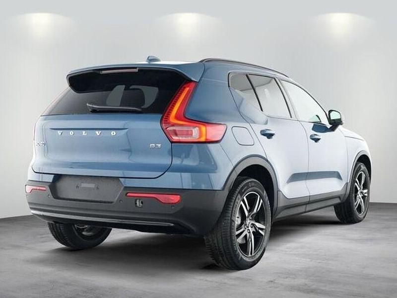 Gebraucht Volvo XC40 Plus 163 PS (119 kW) 2025 Blau SUV