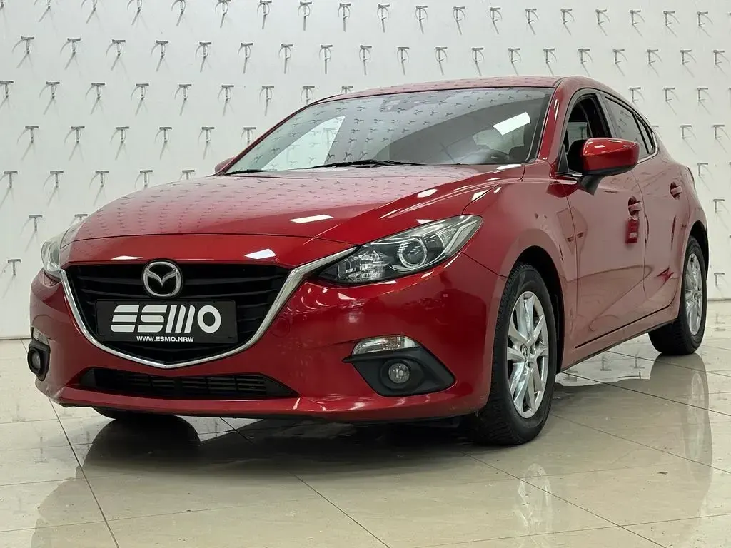 Gebraucht Mazda 3 Center-Line 150 PS (110 kW) 2014 Rot Limousine