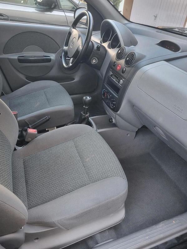 Gebraucht Chevrolet Kalos 95 PS (69 kW) 2004 Schwarz Kleinwagen