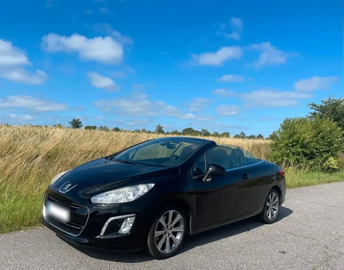 Gebraucht Peugeot 308 CC Active 156 PS (114 kW) 2014 Schwarz Cabrio