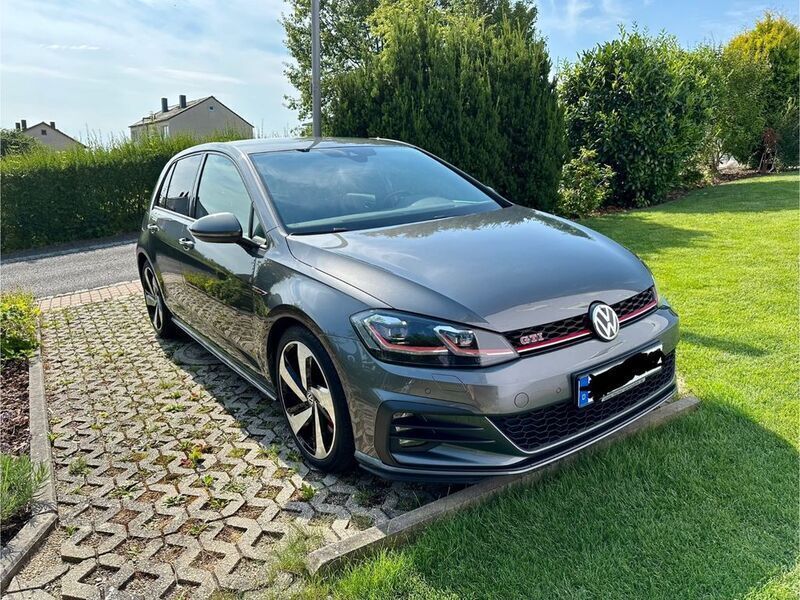 Grau Gebraucht 2017 VW Golf VII GTI Limousine | 19.300 € (Fairer Preis) - Bild 1/4