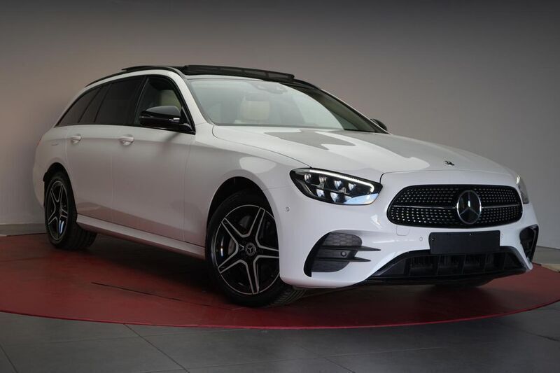 Polar white Gebraucht 2022 Mercedes E300 AMG Kombi | 34.490 € (Superpreis) - Bild 1/4