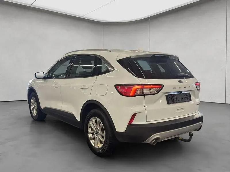 Gebraucht Ford Kuga Titanium 224 PS (164 kW) 2022 Frozen white SUV