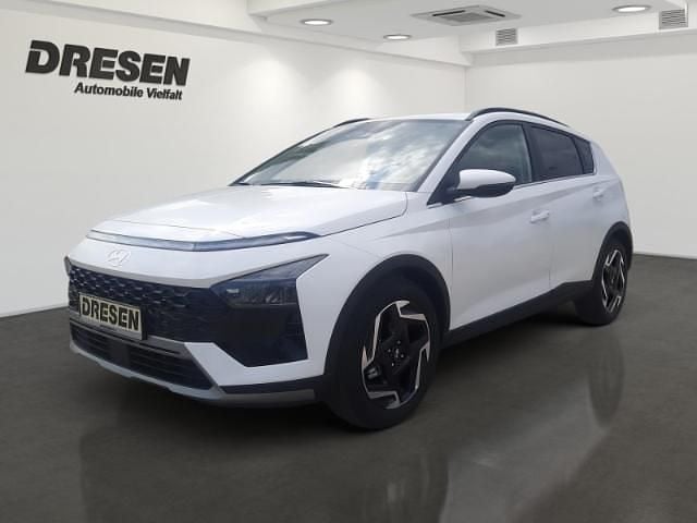 Weiss Neu 2025 Hyundai Bayon Prime SUV | 25.790 € (Etwas zu teuer) - Bild 1/4
