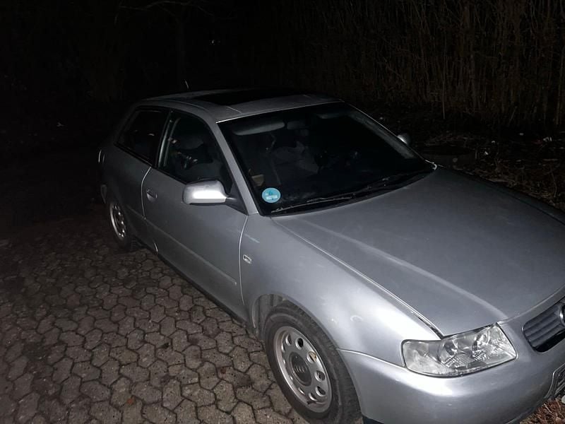 Gebraucht Audi A3 105 PS (77 kW) 2002 Silber Kleinwagen