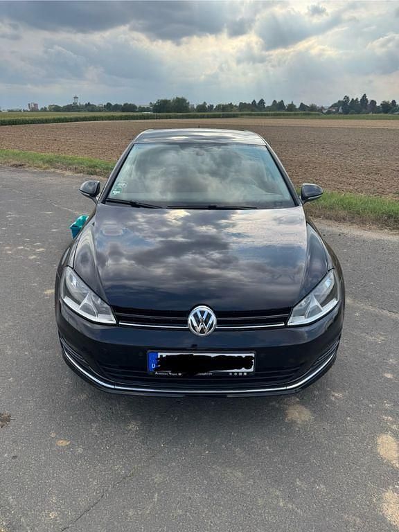 Schwarz Gebraucht 2015 VW Golf VII LOUNGE Limousine | 11.499 € (Fairer Preis) - Bild 1/4