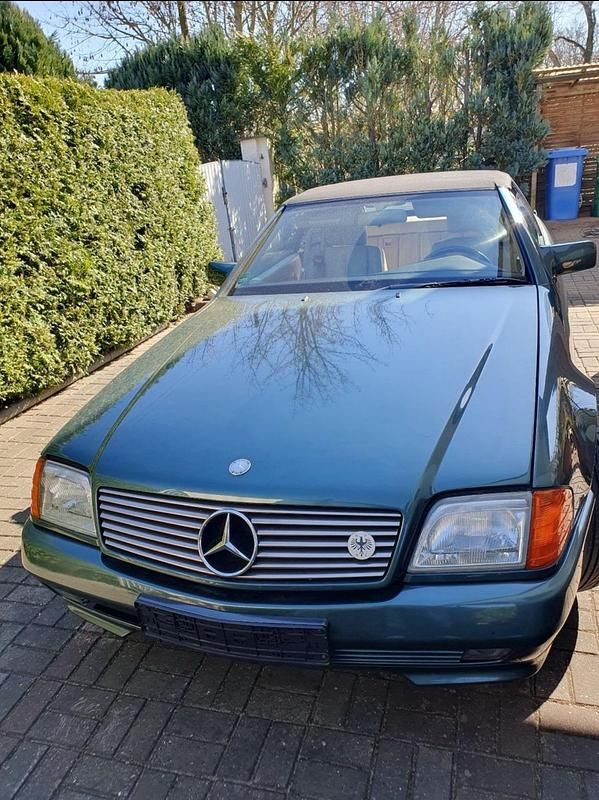 Grün Gebraucht 1994 Mercedes SL320 Cabrio | 20.000 € - Bild 1/4