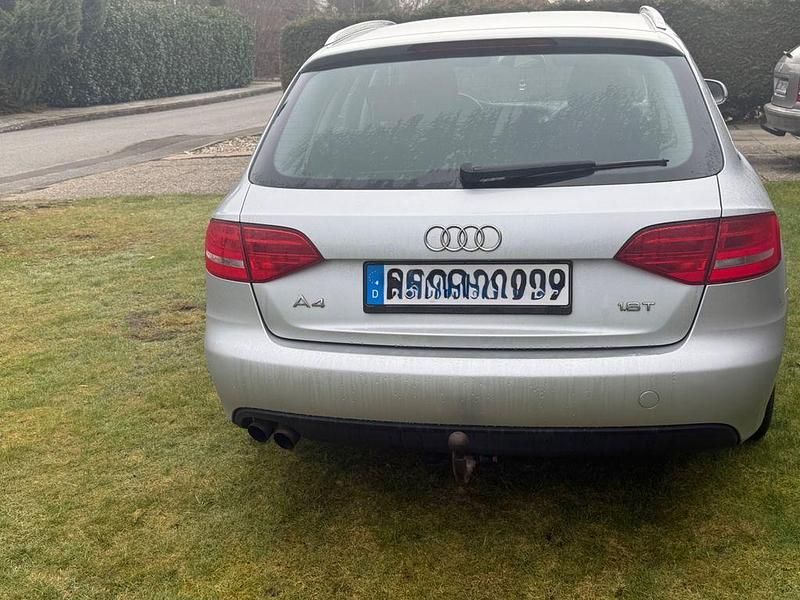 Gebraucht Audi A4 Ambiente 160 PS (117 kW) 2009 Grau Limousine