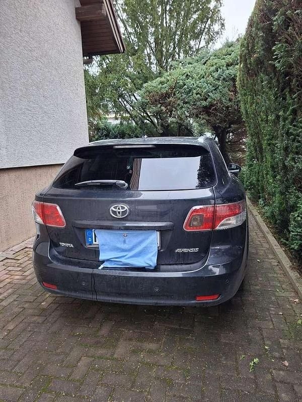 Gebraucht Toyota Avensis Executive 150 PS (110 kW) 2010 Schwarz Kombi