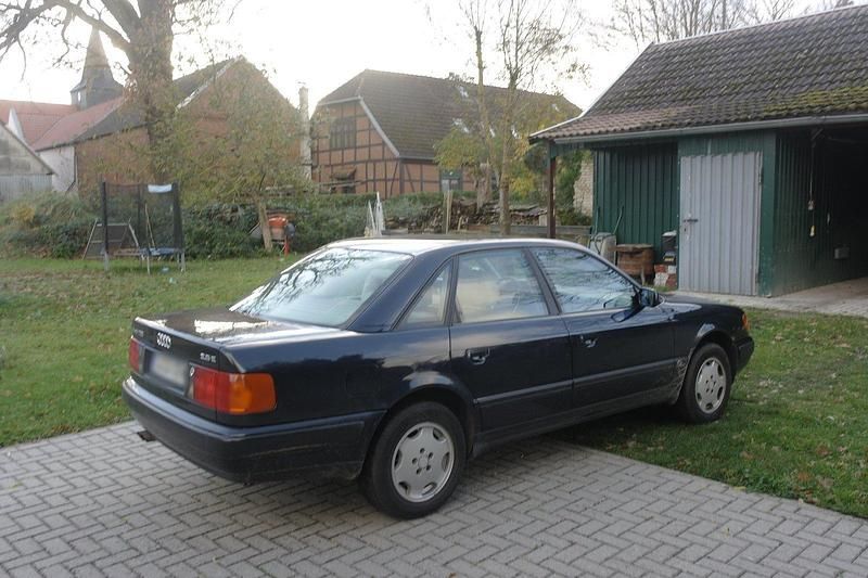 Gebraucht Audi 100 176 PS (129 kW) 1992 Schwarz Limousine