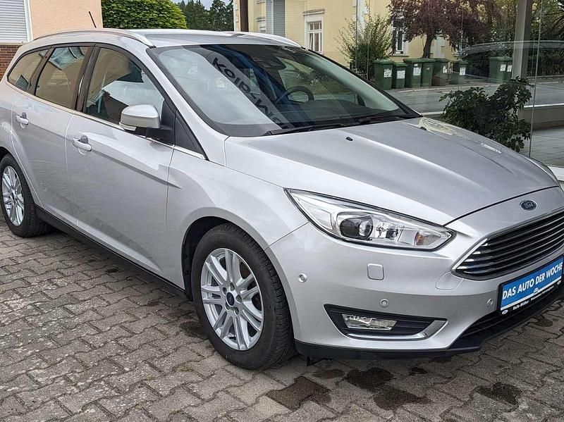 Silber Gebraucht 2018 Ford Focus Titanium Kombi | 8.950 € (Fairer Preis) - Bild 1/4