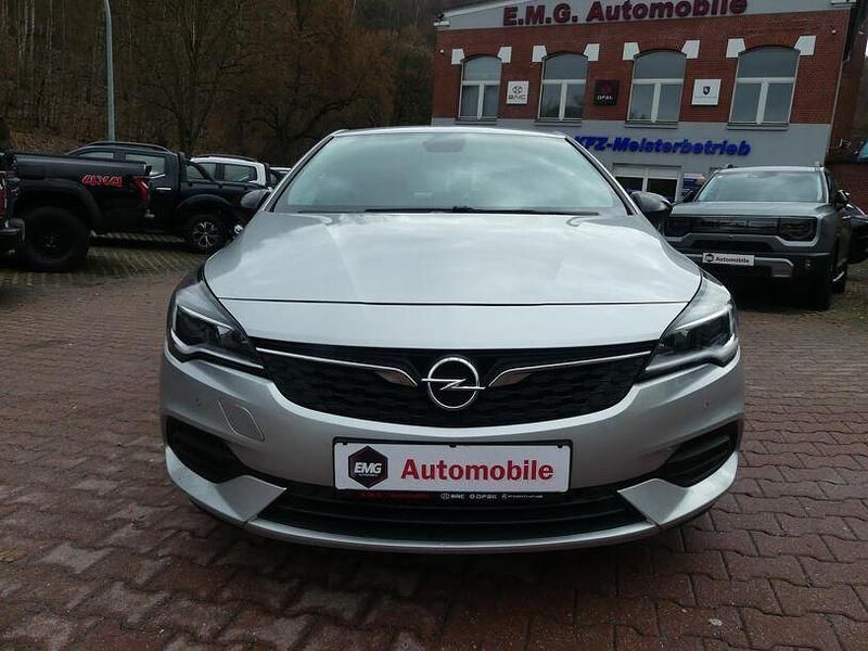 Gebraucht Opel Astra 131 PS (96 kW) 2021 Silber (metallic) Limousine