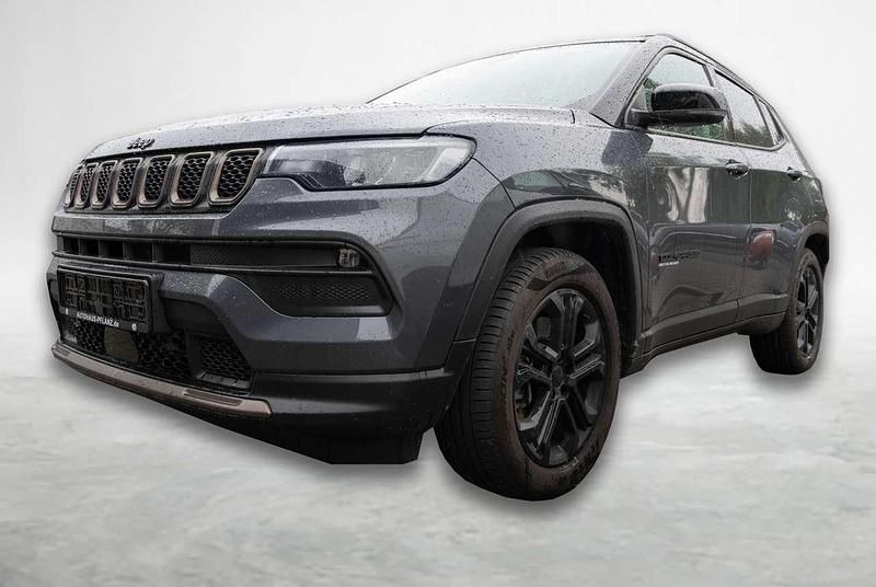 Grau Gebraucht 2023 Jeep Compass SUV | 24.900 € (Superpreis) - Bild 1/4