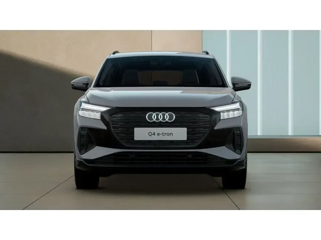 Gebraucht Audi e-tron 210 kW (286 PS) 2025 Kieselgrau SUV