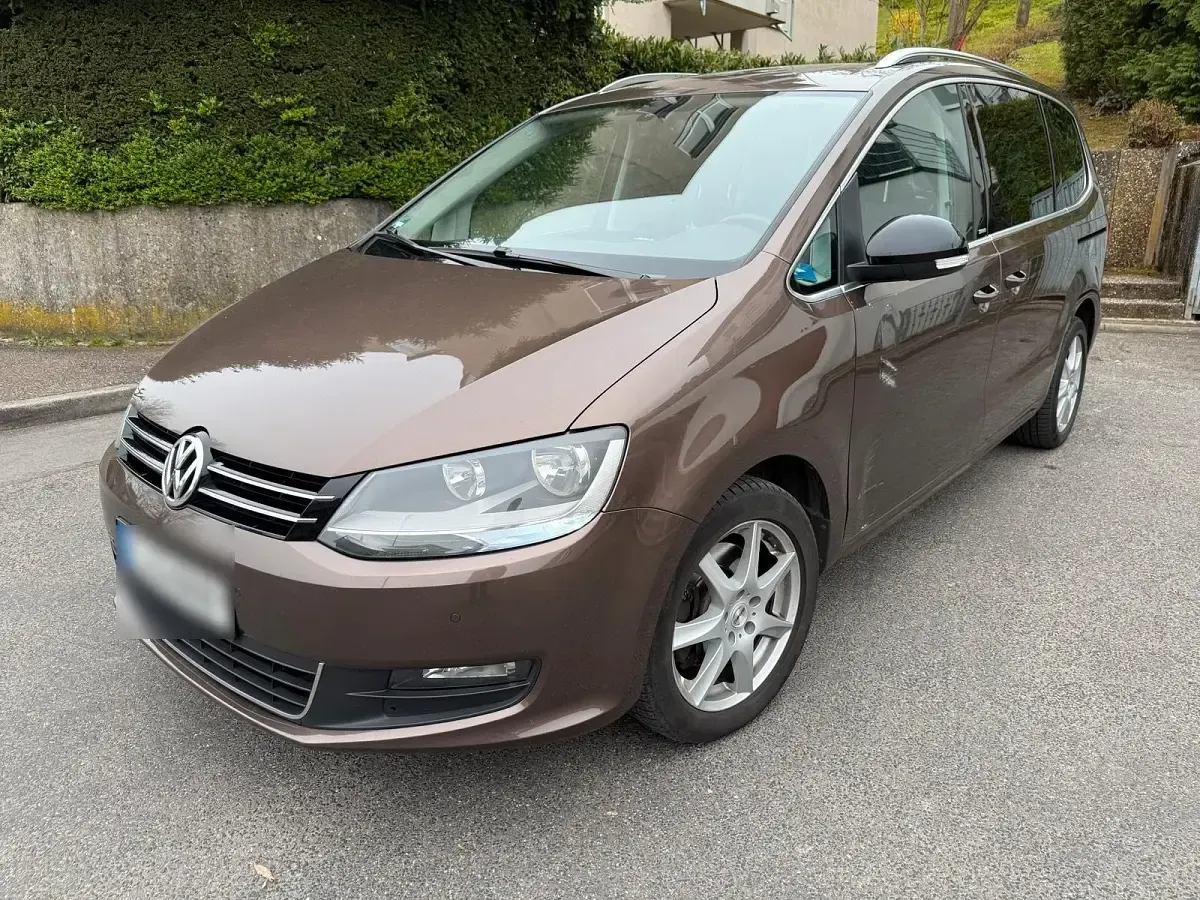 Gebraucht VW Sharan 140 PS (102 kW) 2012 Braun Van / Kleinbus
