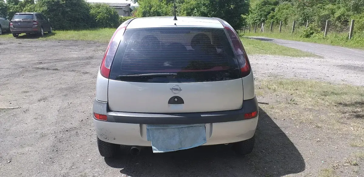 Gebraucht Opel Corsa 75 PS (55 kW) 2001 Silber Kleinwagen