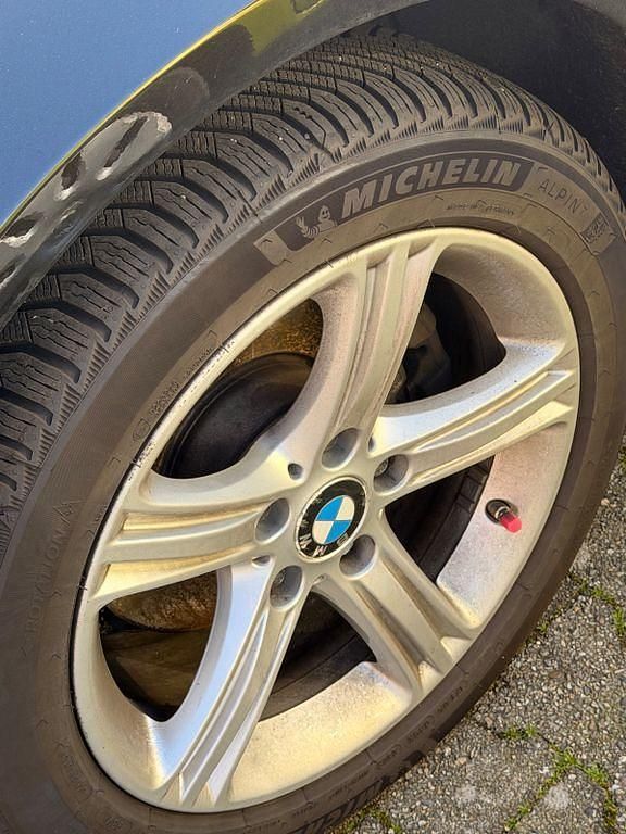 Gebraucht BMW 320 Luxury Line 184 PS (135 kW) 2013 Schwarz Limousine